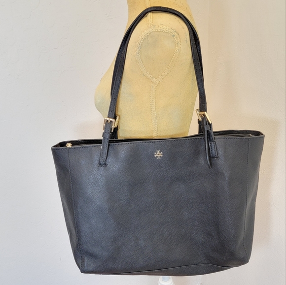Tory Burch Handbags - Tory Burch black York  saffiano leather tote handbag